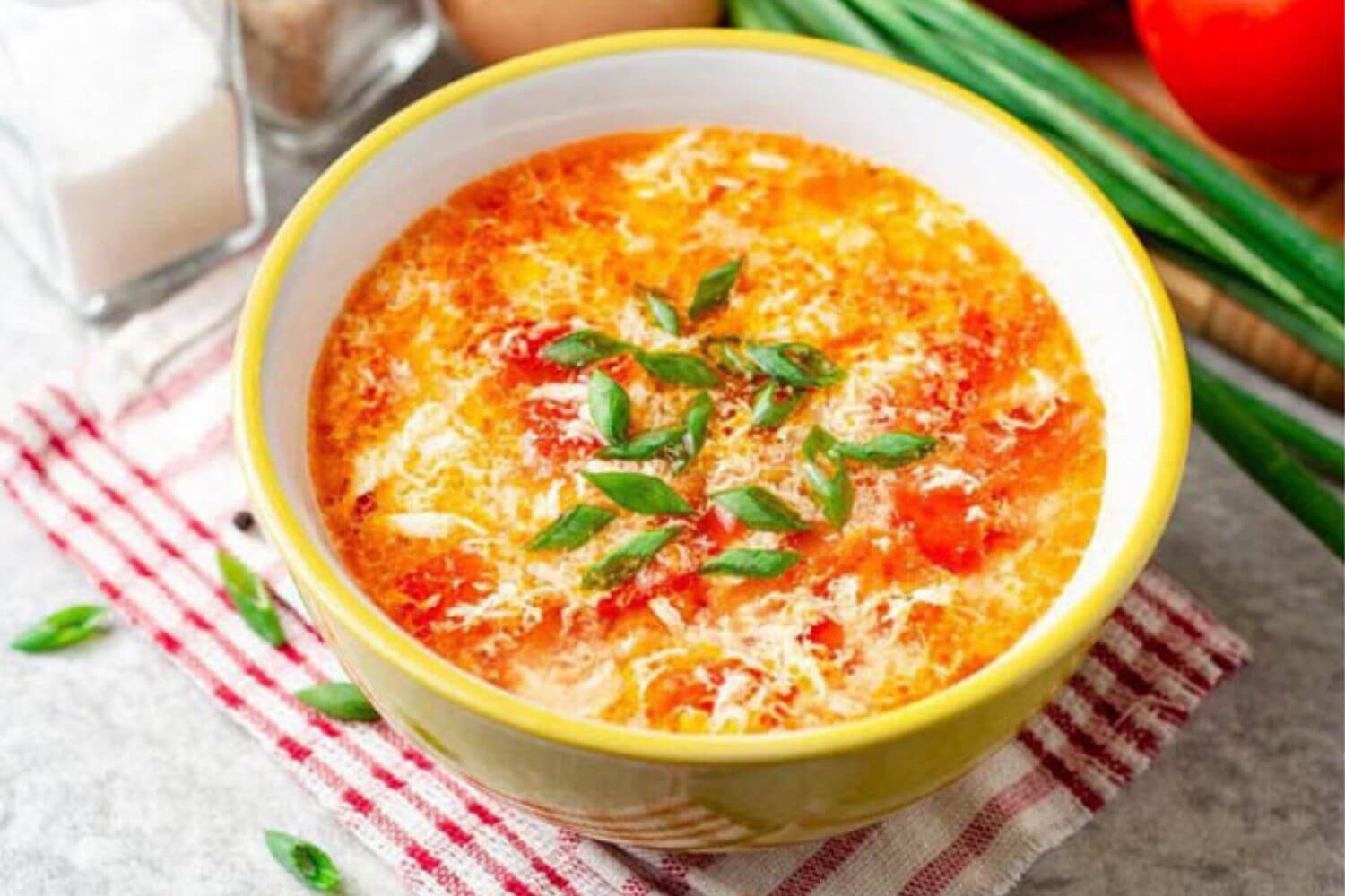 Canh trứng cà chua