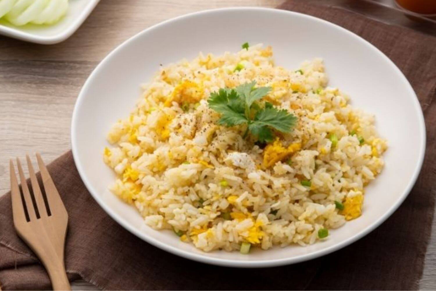 Cơm chiên trứng gà 