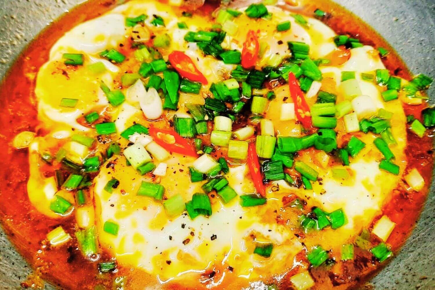 Trứng gà chiên nước mắm