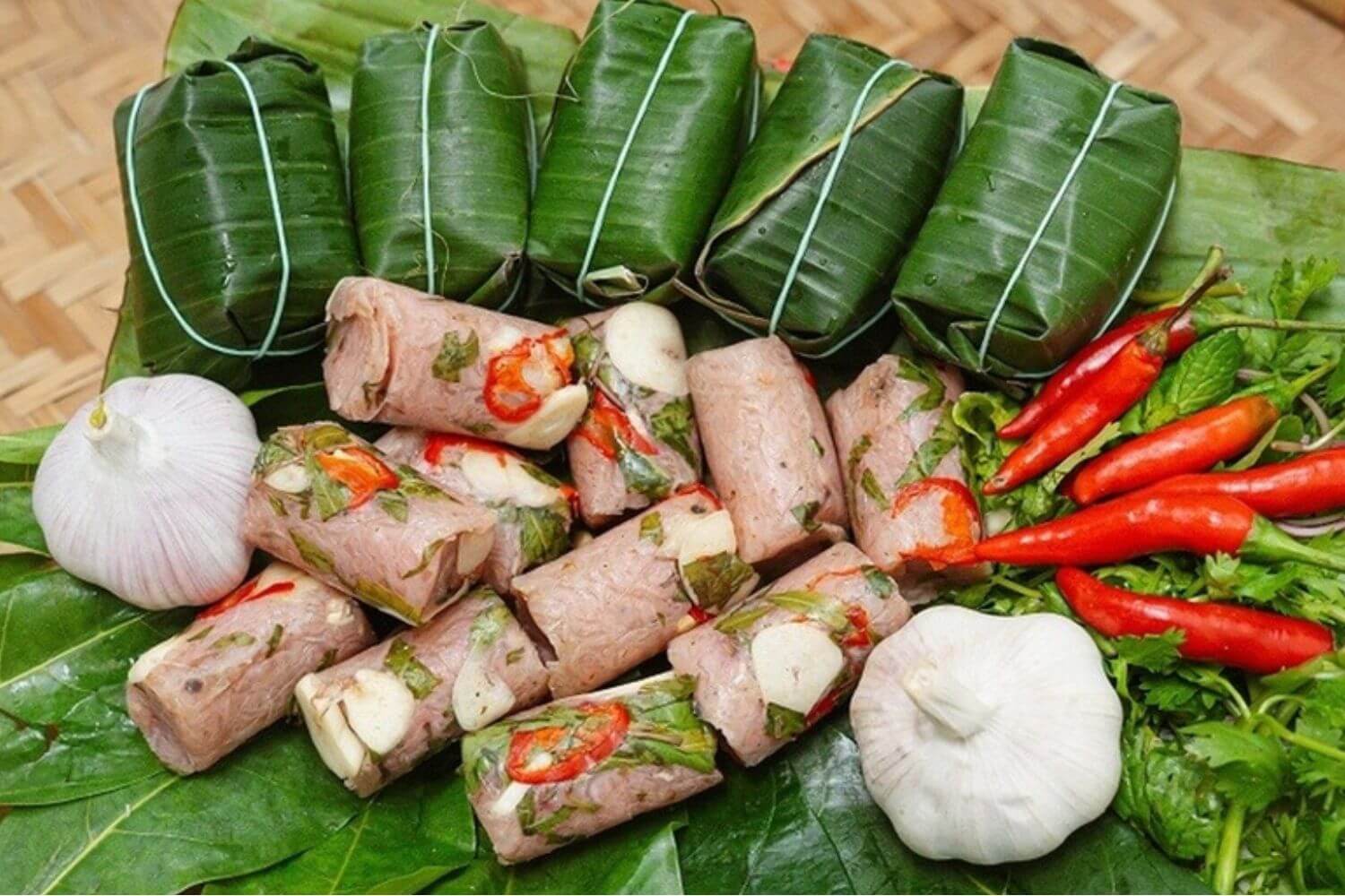 Read more about the article 10 Đặc sản Đà Nẵng làm quà tuyệt vời mang vị biển về nhà